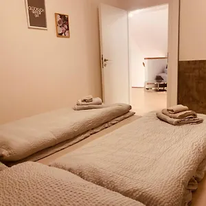 Modern&cozy 2 Wohnung, Netflix, Parkplatz Apartment
